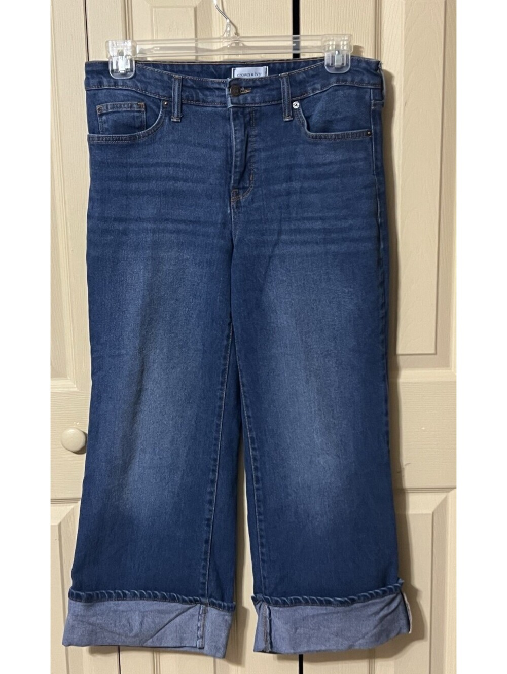 Crown and Ivy Rolled Cuff Wide Leg Crop Jeans 10 Petite
